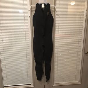Sleeveless Women’s Wetsuit